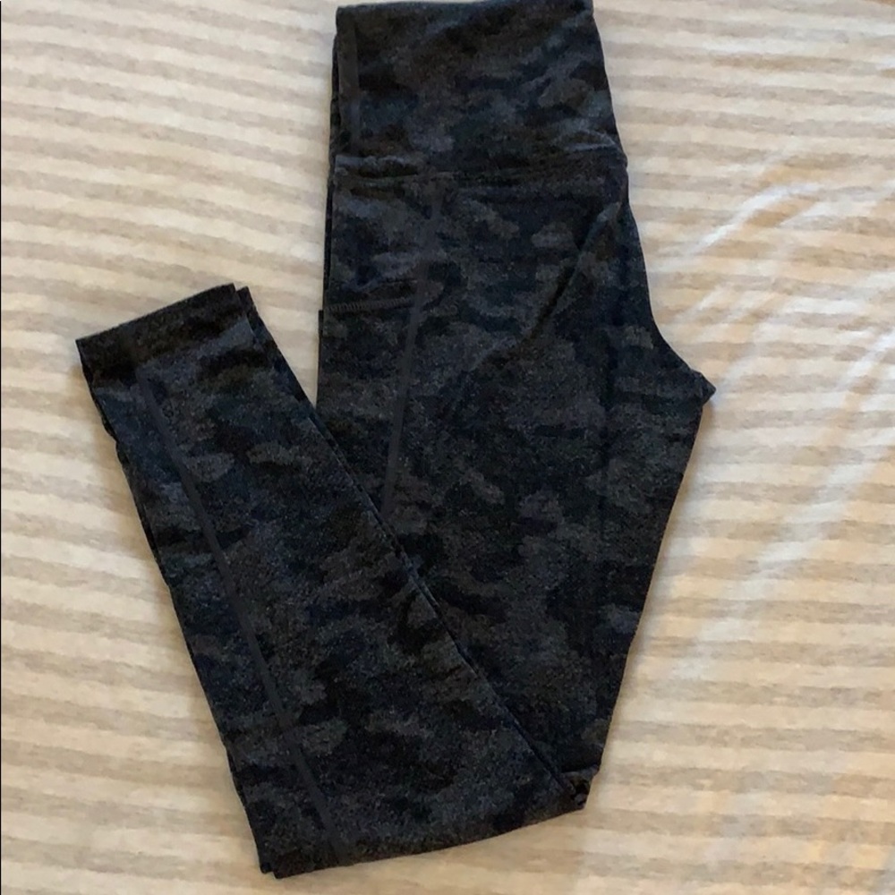 Tuff Athletics workout leggings grey camo pattern